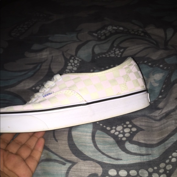 Pink checkered box vans - Picture 4 of 4